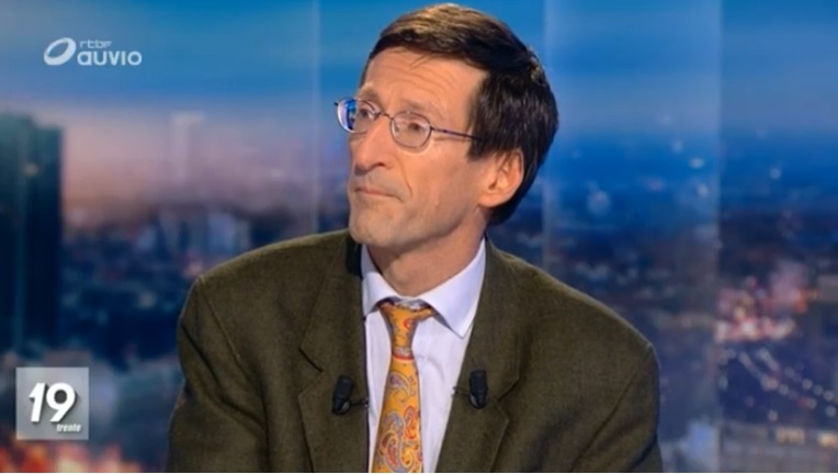 CORONA – Etienne de Callataÿ: “Cheque van 300 euro is een bonus voor de gelukkigen. Hij is asociaal.”